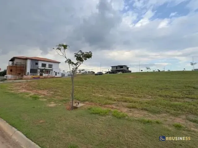 Terreno com 683m², à venda, no bairro Loteamento Alphaville Campinas em Campinas