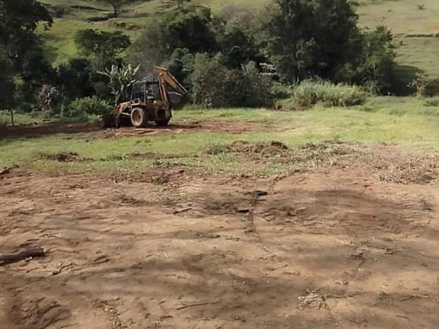 Terreno com 2500m², à venda, no bairro JUNCAL em Extrema