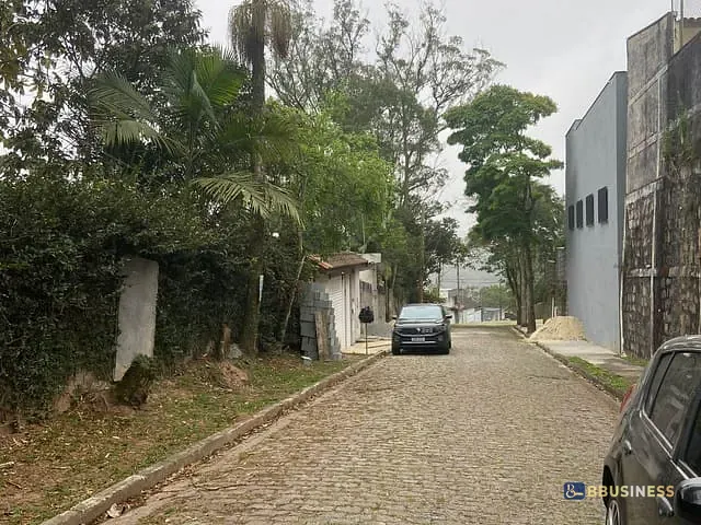 Terreno com 330m², à venda, no bairro Pastoril em Ribeirão Pires