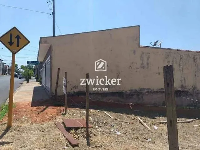 Terreno com 242m², à venda, no bairro Vila Becheli em Bauru
