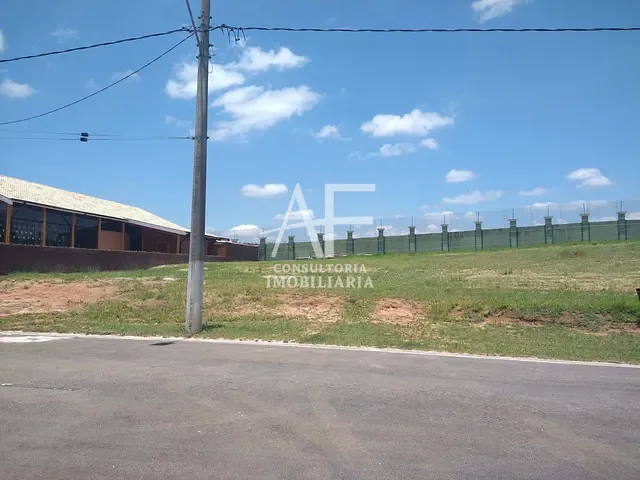 Terreno com 1020m², à venda, no bairro Loteamento Comercial e Residencial Village da Serra em Tremembé