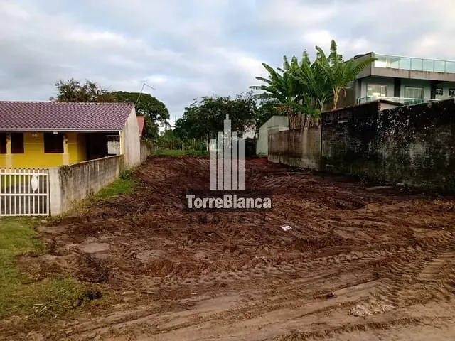 Terreno com 360m², à venda, no bairro centro em Itapoá