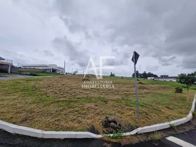 Terreno com 880m², à venda, no bairro Morada dos Nobres em Taubaté