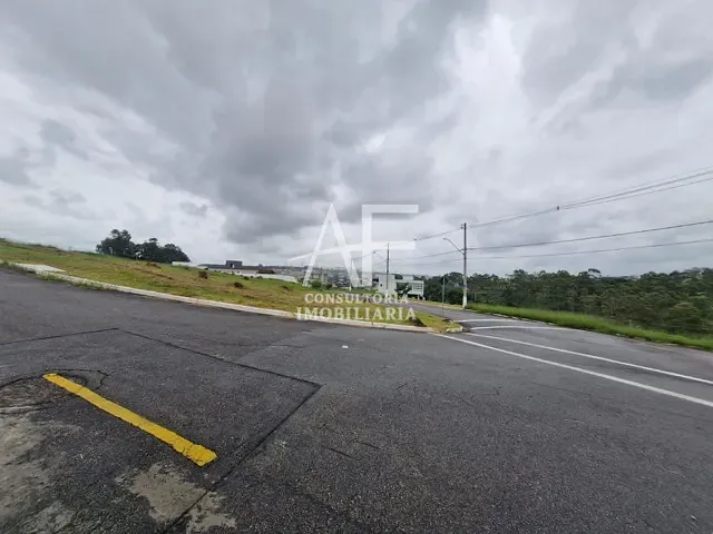 Terreno com 880m², à venda, no bairro Morada dos Nobres em Taubaté