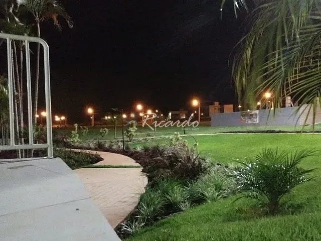 Terreno com 378m², à venda, no bairro Gran Residence Giardino em Arapongas
