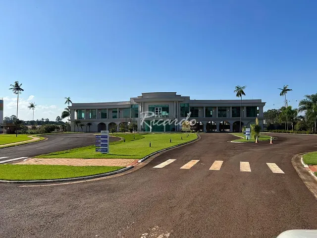 Terreno com 378m², à venda, no bairro Gran Residence Giardino em Arapongas