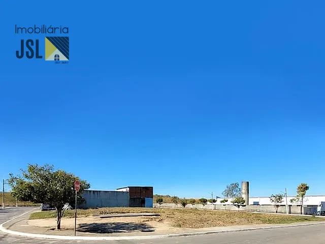 Terreno com 233m², à venda, no bairro Residencial Pinus Iriguassu em Caçapava