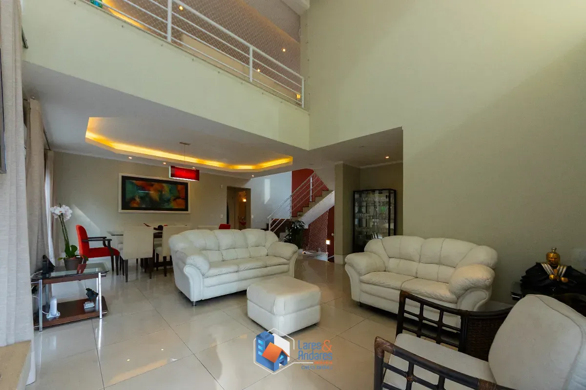 Casa, 3 quartos, 356 m² - Foto 1