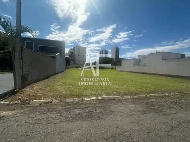 Terreno com 250m², à venda, no bairro Parque São Luís em Taubaté
