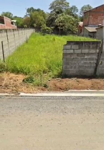 Terreno com 549m², à venda, no bairro Parque Shangri-lá em Pindamonhangaba
