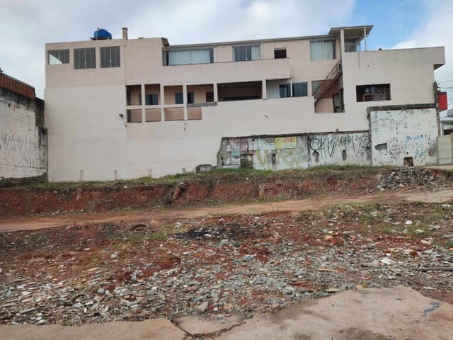 Terreno com 638m², à venda, no bairro Bussocaba em Osasco