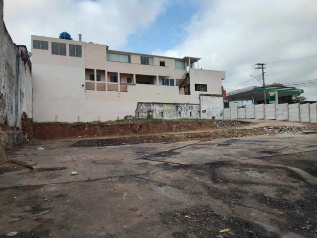 Terreno com 638m², à venda, no bairro Bussocaba em Osasco