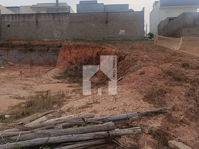 Terreno com 250m², à venda, no bairro Centro (Jacaré) em Cabreúva