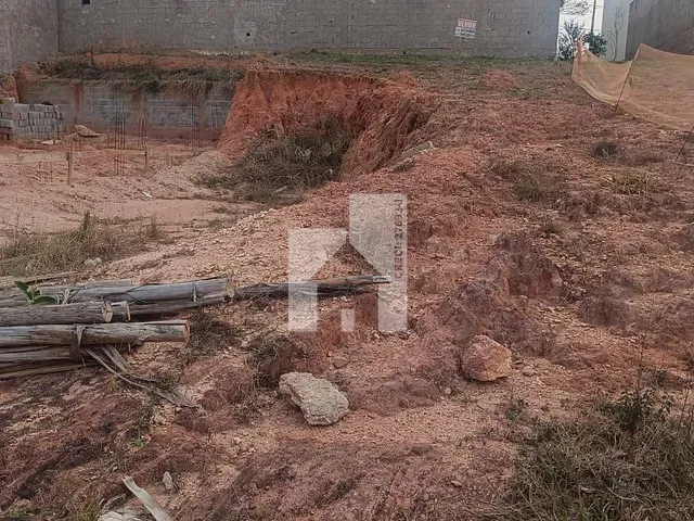 Terreno com 250m², à venda, no bairro Centro (Jacaré) em Cabreúva