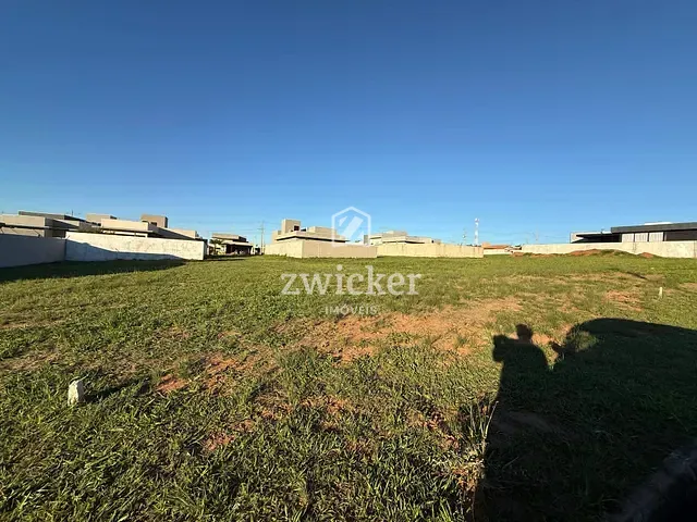 Terreno com 402m², à venda, no bairro Residencial Ávila em Piratininga