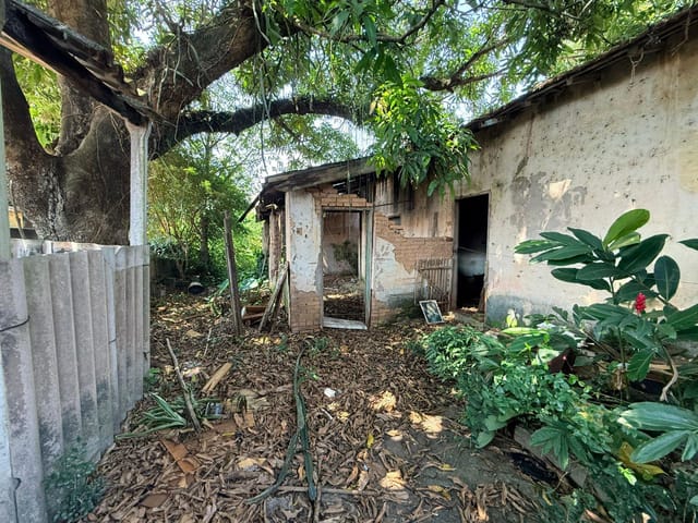 Terreno com 400m², à venda, no bairro Jardim Rosely em Pindamonhangaba