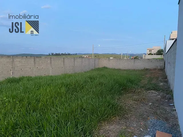 Terreno com 360m², à venda, no bairro Residencial Colinas em Caçapava