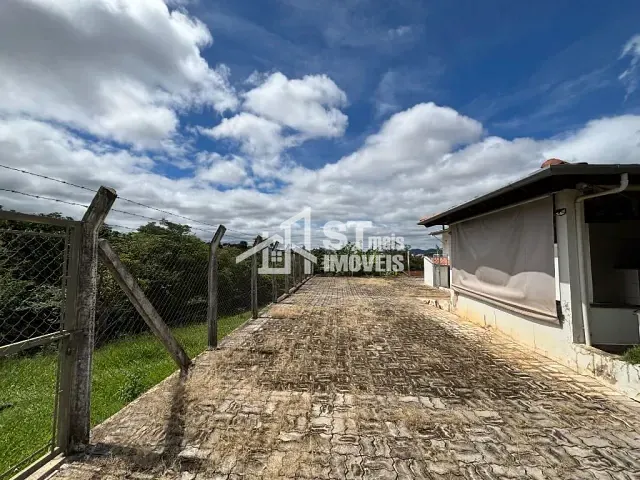 Terreno com 55000m², à venda, no bairro Pinheirinhos em Andradas