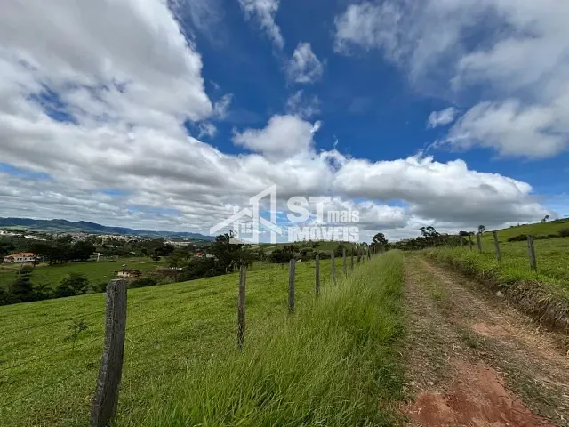 Terreno com 55000m², à venda, no bairro Pinheirinhos em Andradas