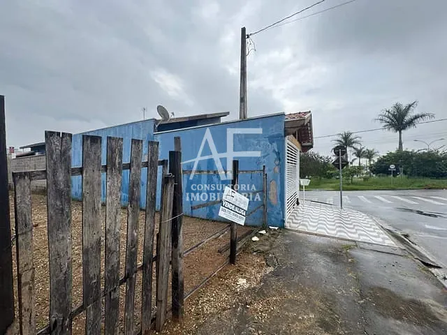Terreno com 150m², à venda, no bairro Vista Alegre em Taubaté