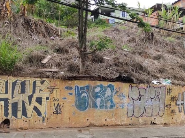 Terreno com 500m², à venda, no bairro Vila Pouso Alegre em Barueri