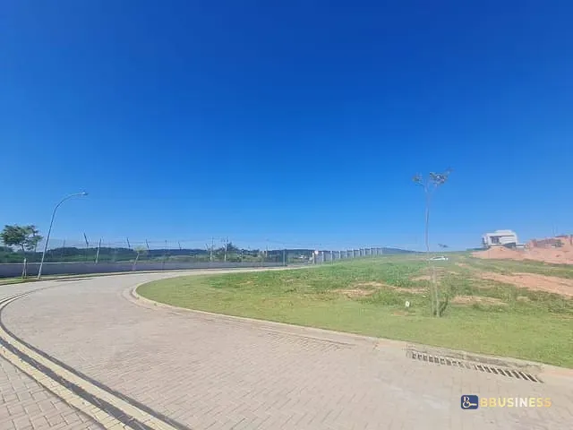 Terreno com 317m², à venda, no bairro Parque dos Resedás em Campinas
