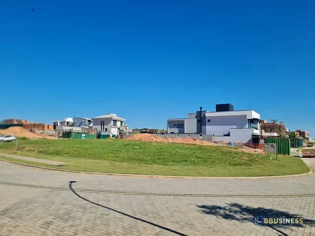 Terreno com 317m², à venda, no bairro Parque dos Resedás em Campinas