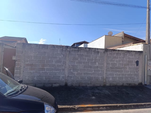 Terreno com 200m², à venda, no bairro Residencial Parque das Palmeiras em Pindamonhangaba