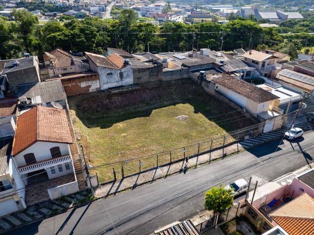 Foto do Terreno - Terreno residencial para venda em Vila Tavares, 225m² | Lares e Andares Imóveis
