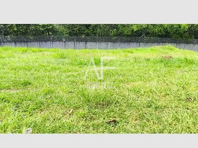 Terreno com 330m², à venda, no bairro Jardim Julieta em Taubaté