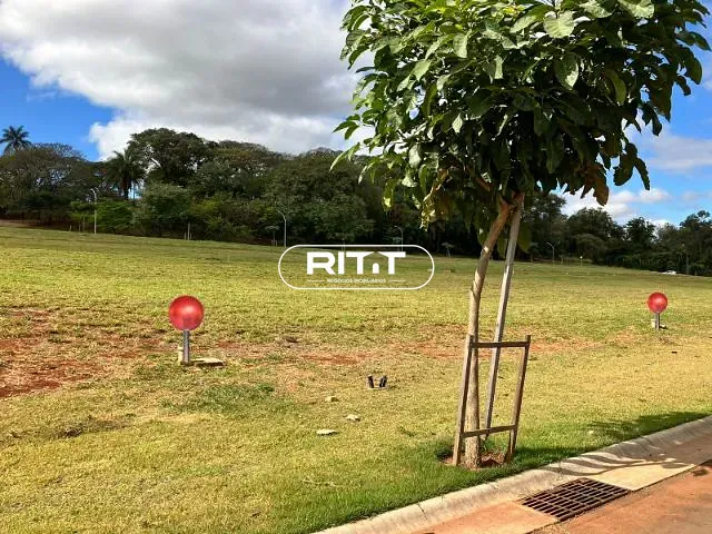 Terreno com 427m², à venda, no bairro Reserva Santa Izabel em Jaguariúna