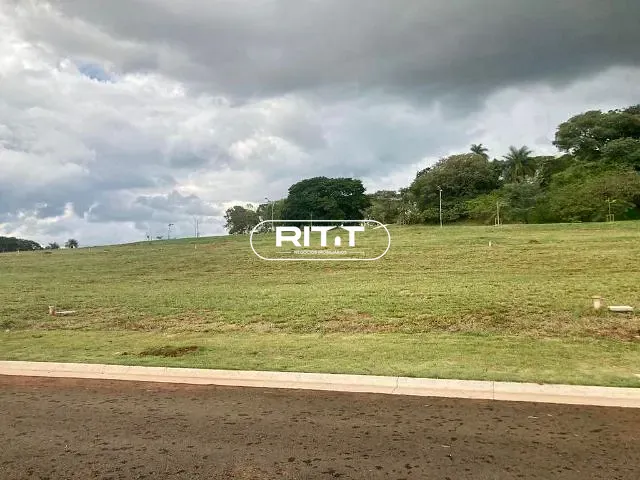 Terreno com 427m², à venda, no bairro Reserva Santa Izabel em Jaguariúna