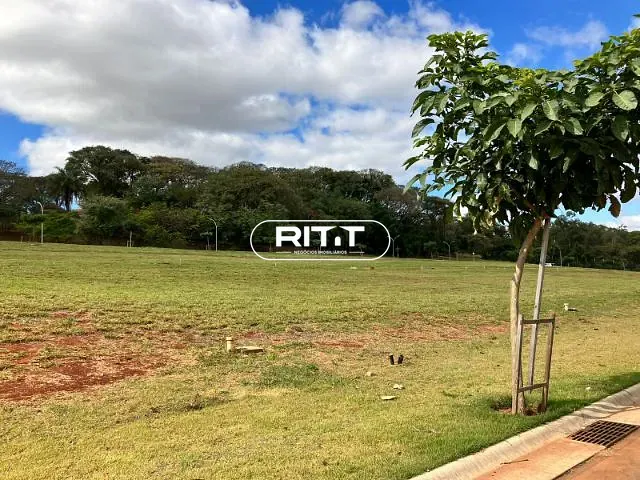Terreno com 427m², à venda, no bairro Reserva Santa Izabel em Jaguariúna