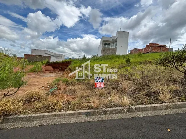 Terreno com 160m², à venda, no bairro Jardim Heloisa em Andradas