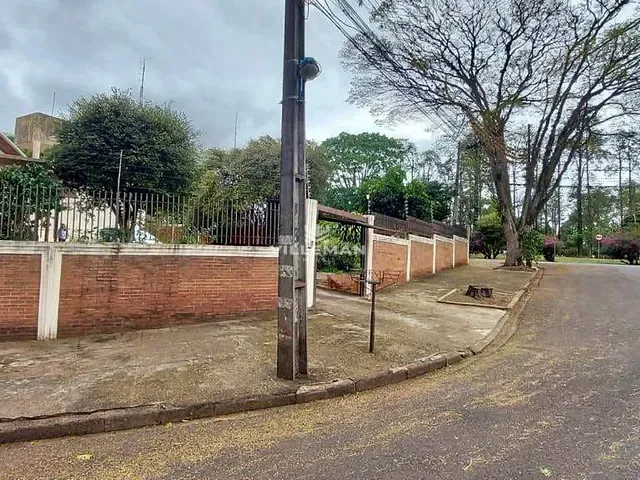 Terreno com 922m², à venda, no bairro Zona 05 em Maringá