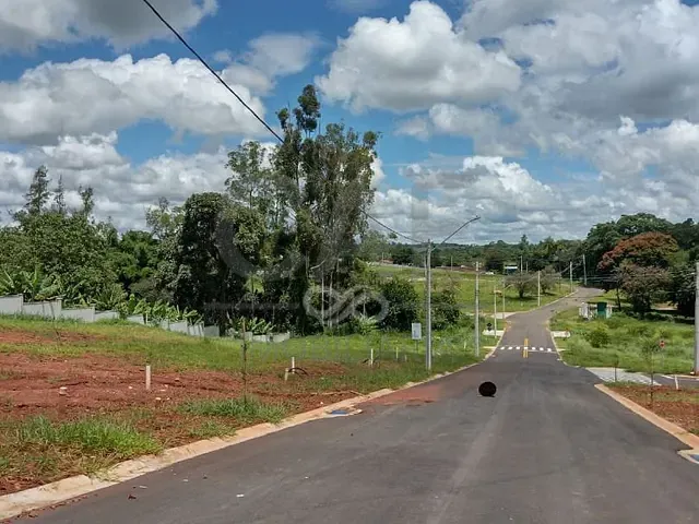 Terreno com 300m², à venda, no bairro Tanquinho Velho em Jaguariúna