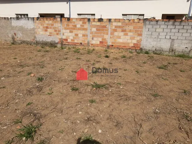 Terreno com 400m², à venda, no bairro Residencial Mombaça  em Pindamonhangaba