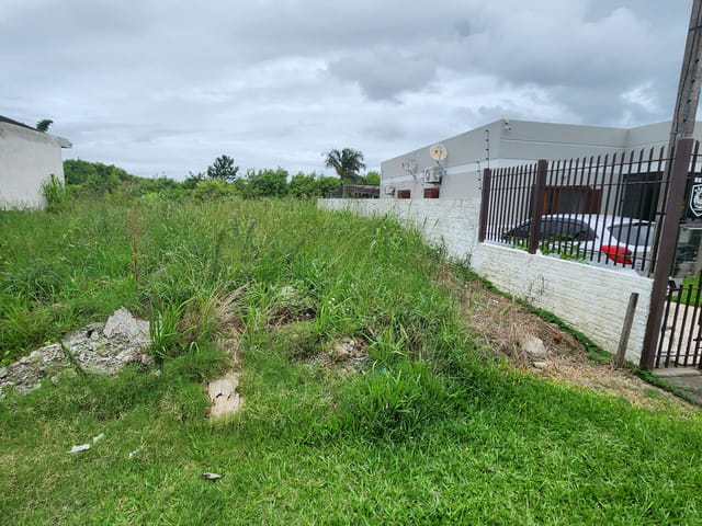 Terreno com 527m², à venda, no bairro Areal em Pelotas