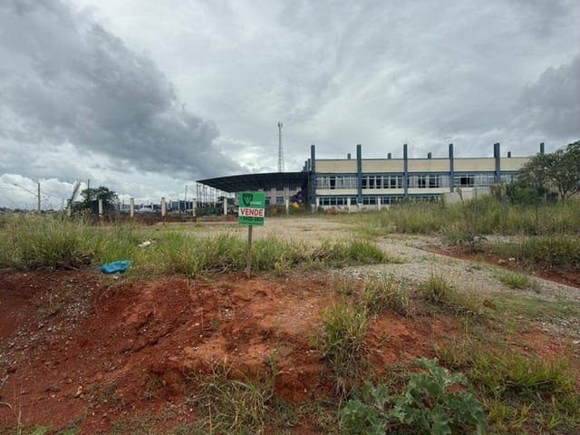 Terreno com 600m², à venda, no bairro Parque dos Manacás em Extrema