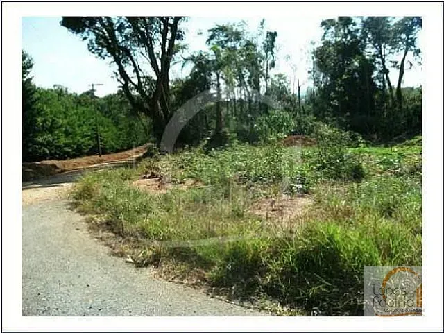 Terreno com 701m², à venda, no bairro Cidade Satélite em Atibaia
