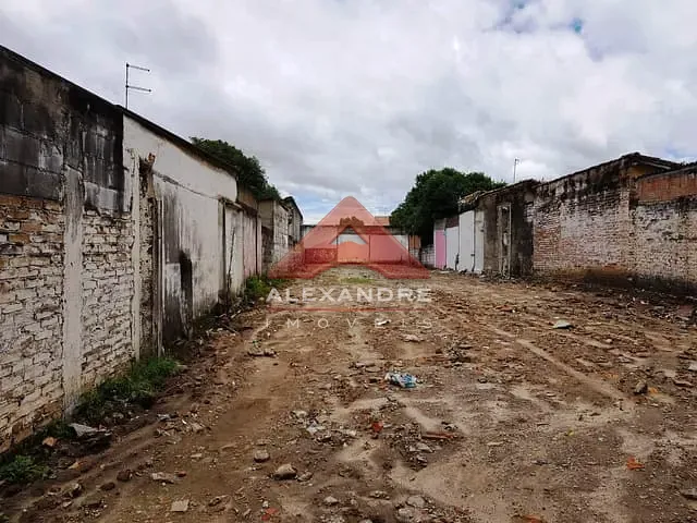 Terreno com 450m², à venda, no bairro Eugênio de Melo em São José dos Campos