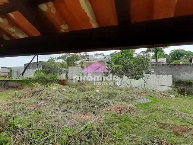 Terreno com 347m², à venda, no bairro Massaguaçu em Caraguatatuba