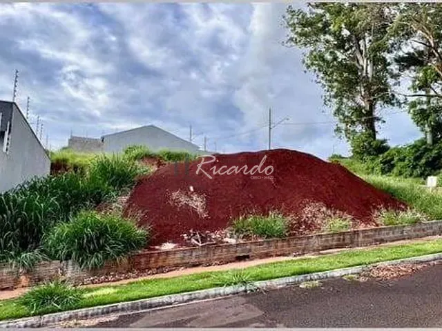 Terreno com 340m², à venda, no bairro Jardim Campestre II em Arapongas