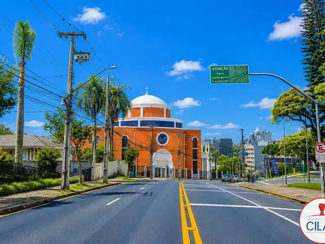 Terreno com 448m², à venda, no bairro Bom Retiro em Curitiba