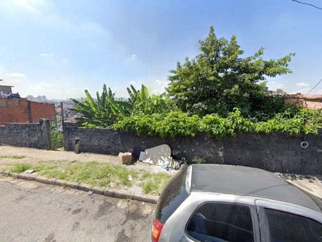 Terreno com 273m², à venda, no bairro Parque Pinheiros em Taboão da Serra
