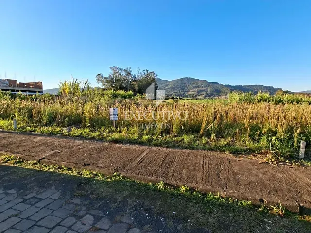 Terreno com 210m², à venda, no bairro Dom Pedro II em Arroio do Meio