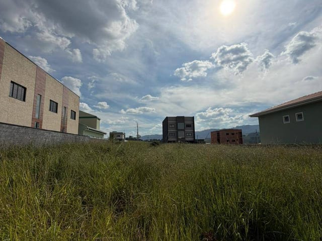 Terreno com 200m², à venda, no bairro Jatobás em Extrema