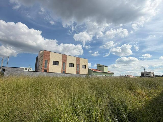 Terreno com 200m², à venda, no bairro Jatobás em Extrema