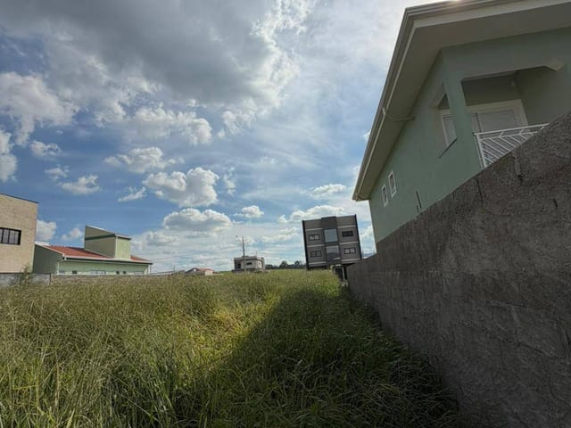 Terreno com 200m², à venda, no bairro Jatobás em Extrema