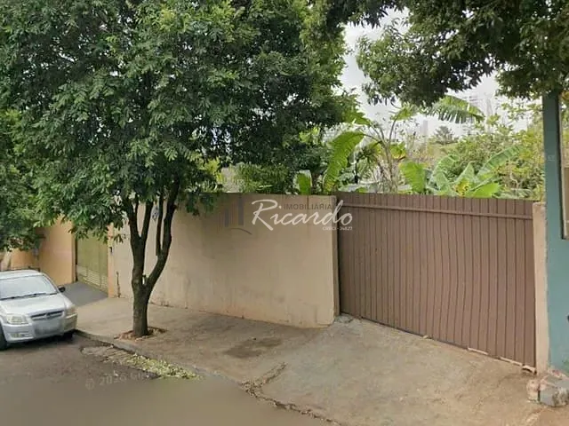 Terreno com 300m², à venda, no bairro Vila Nova em Arapongas